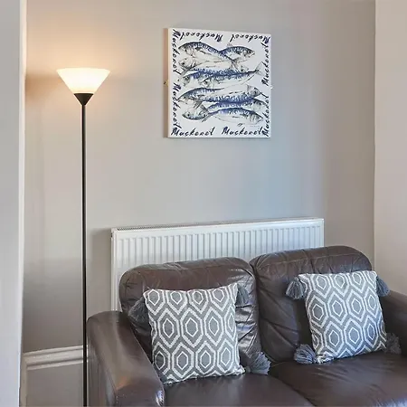 Apartment 2 At Khyber Lodge Holiday Apartments Whitby * Whitby