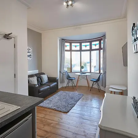 Apartment 2 At Khyber Lodge Holiday Apartments Whitby Whitby